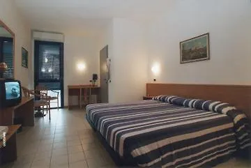 Piccolo Равенна